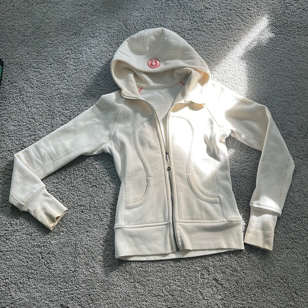 COPY - SIZE 2 cream Lululemon scuba zip up